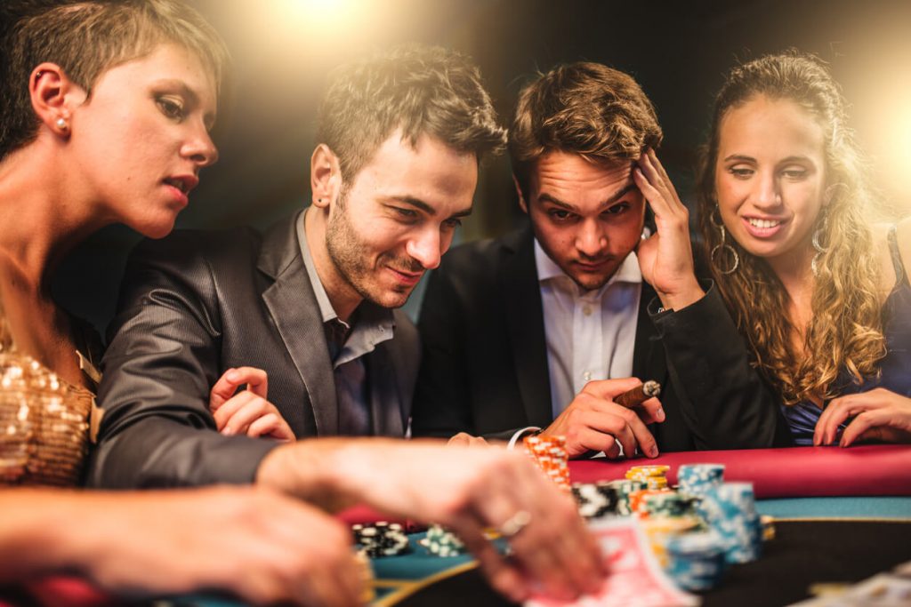 Explanations behind Playing on Online Casinos
